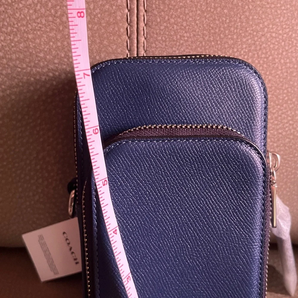 Brand new beautiful for everyone and every occasion I love the color blue - Picture 3 of 5